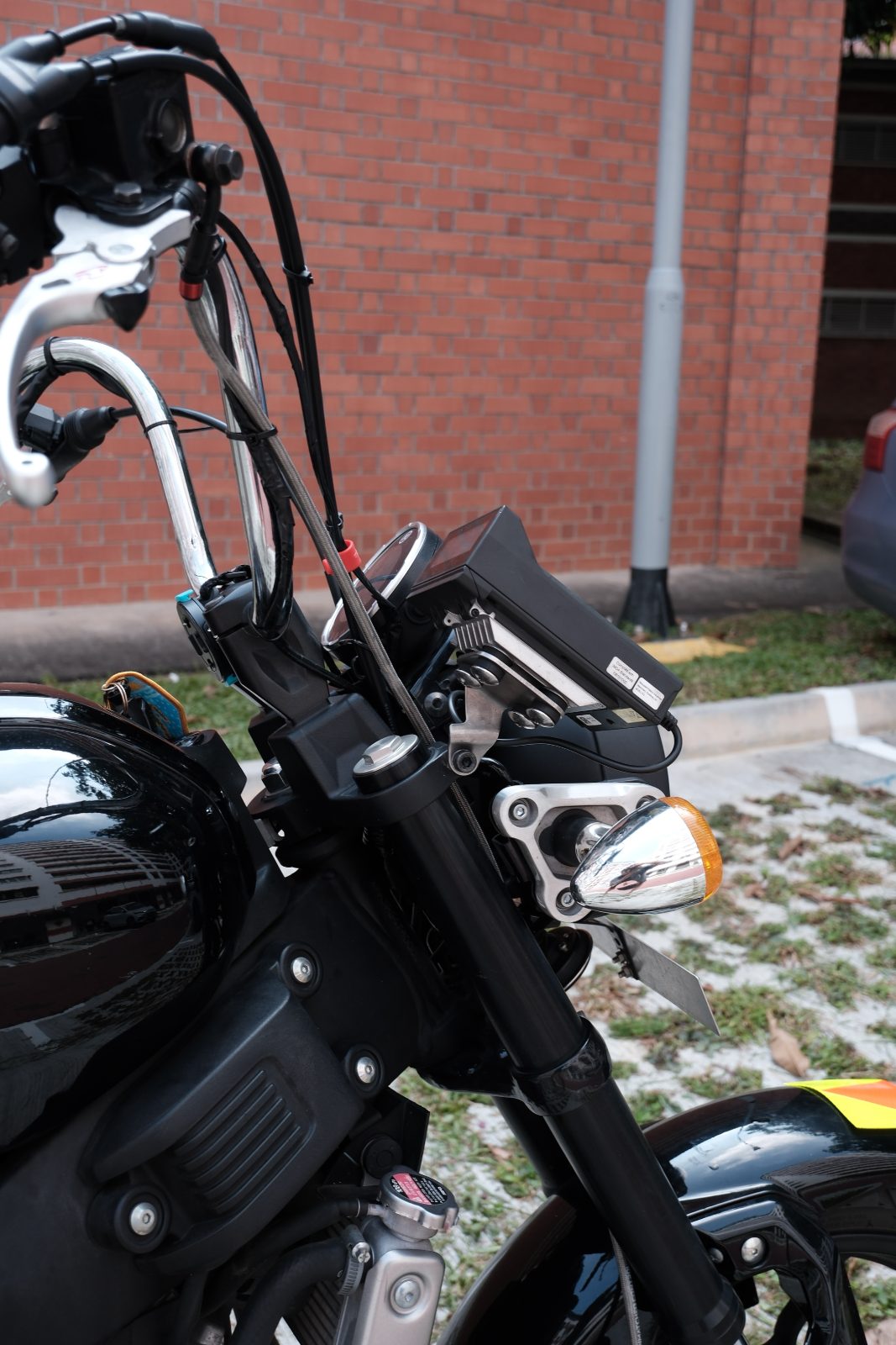 Headlight, gauge and fork detail